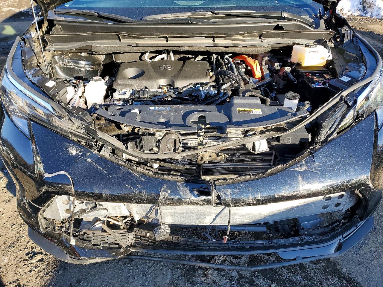 2025 TOYOTA SIENNA AWD HYBRID XLE photo 12