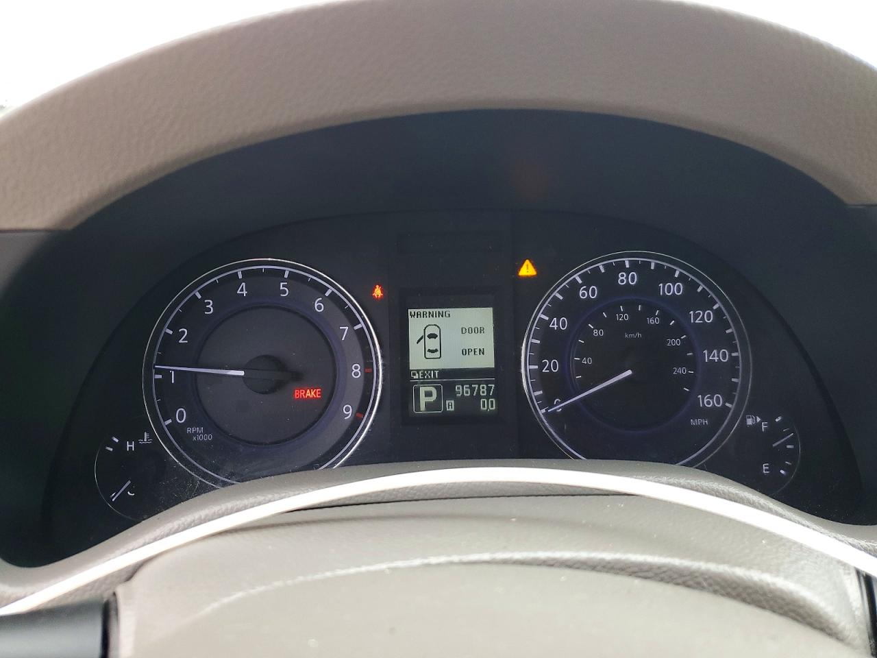 2012 INFINITI G37 BASE photo 9