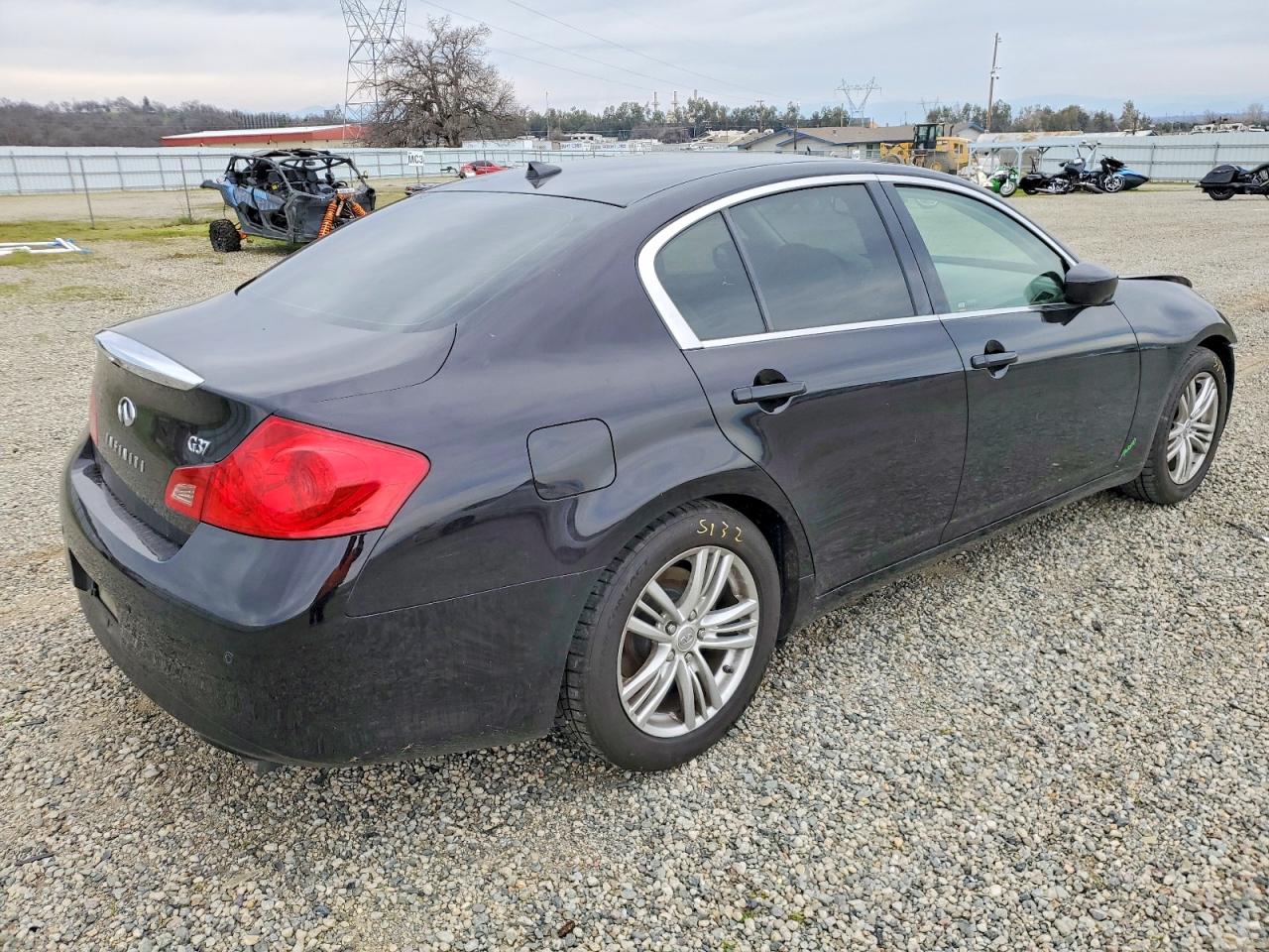 2012 INFINITI G37 BASE photo 3