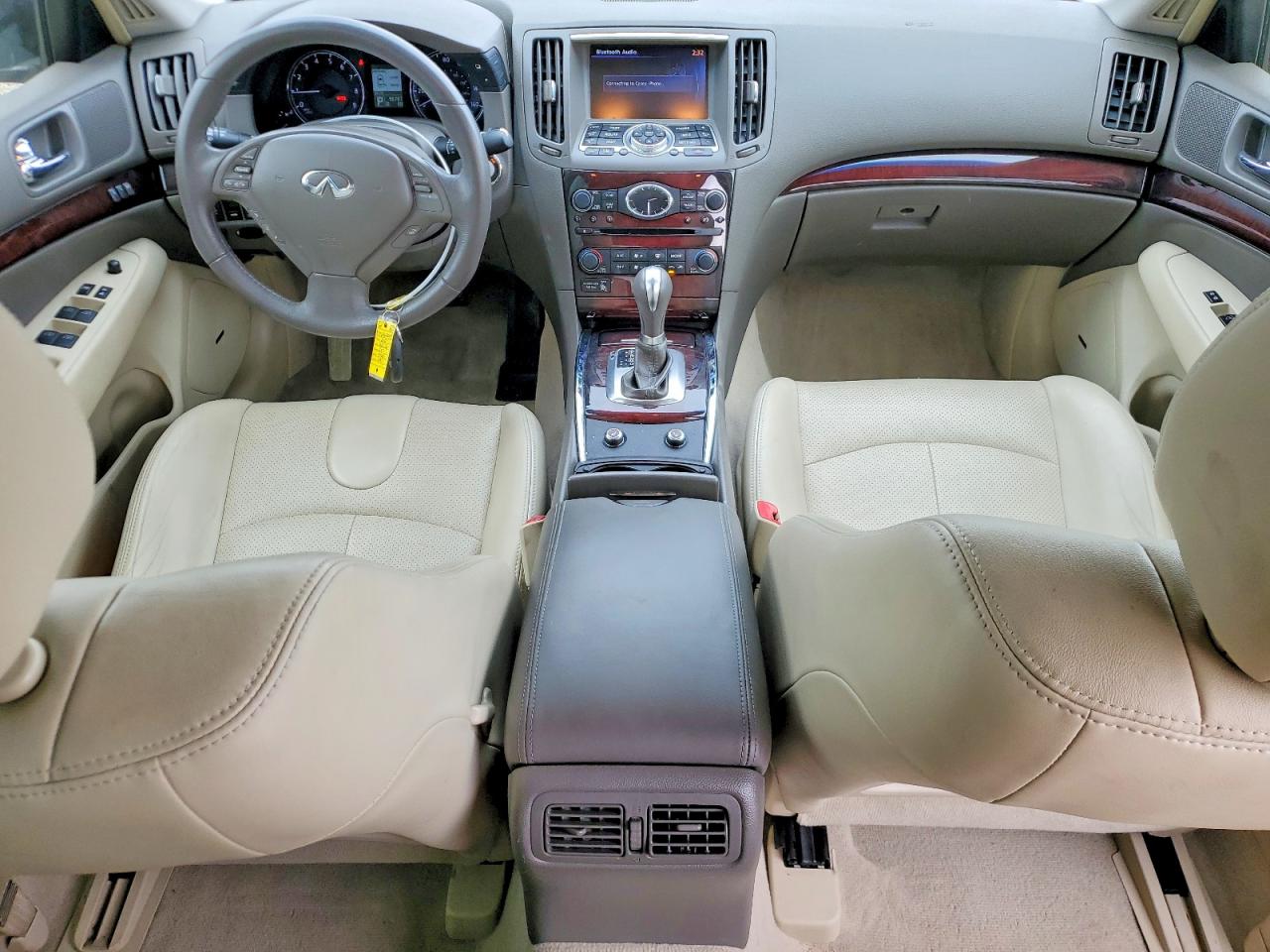 2012 INFINITI G37 BASE photo 8