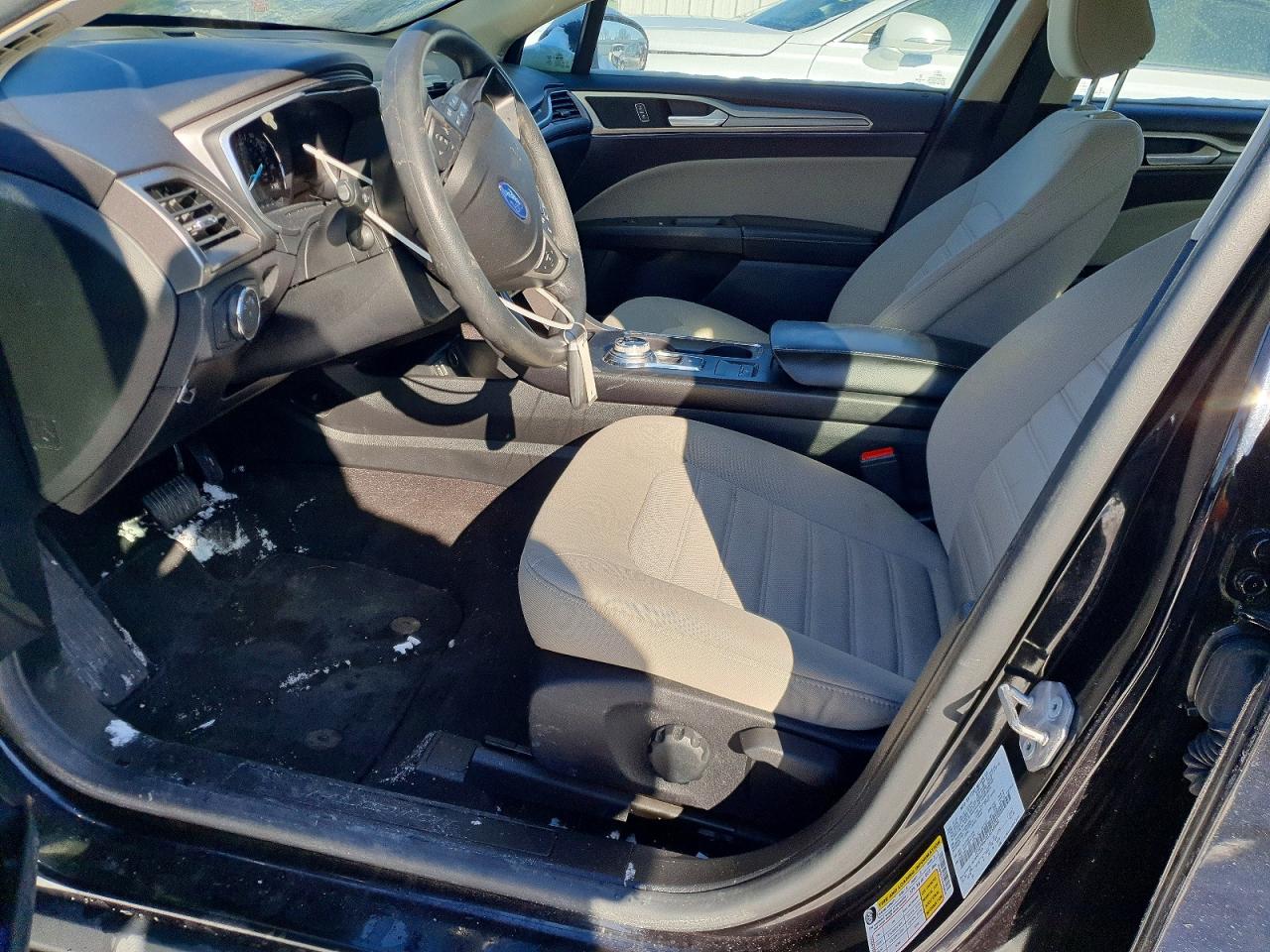 2020 FORD FUSION S photo 13