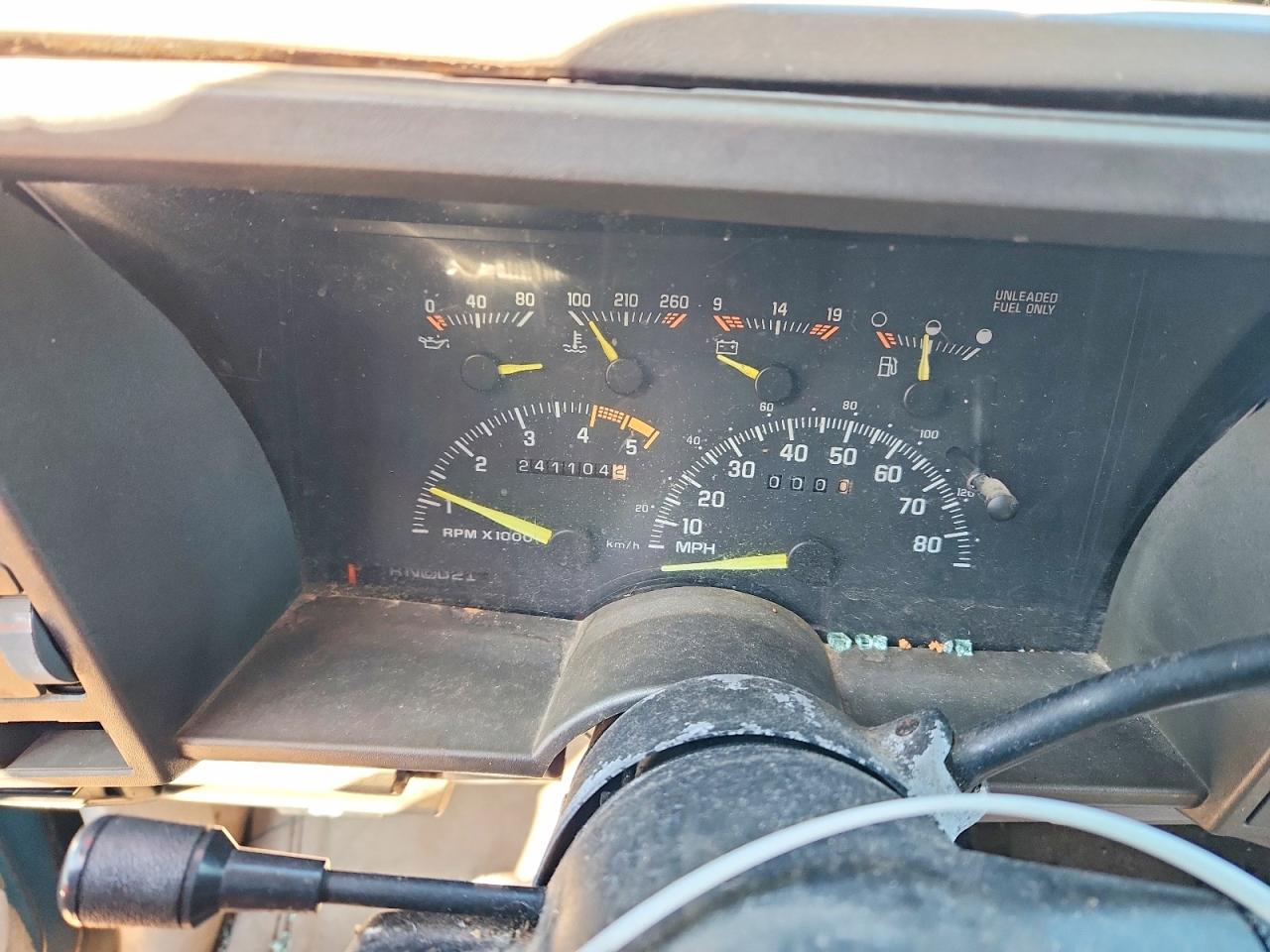 1994 GMC SIERRA C2500 photo 25