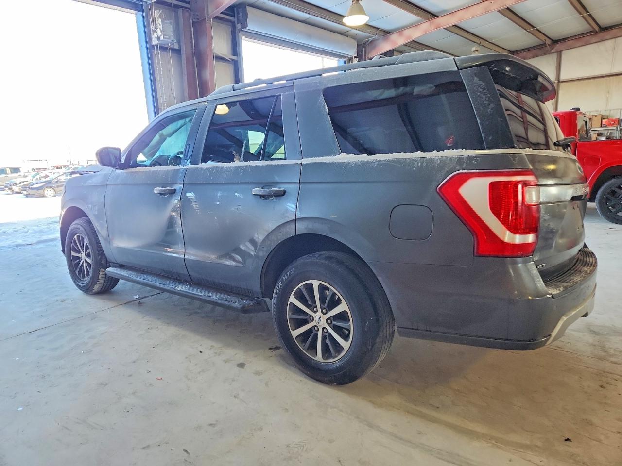 2018 FORD EXPEDITION XLT photo 3