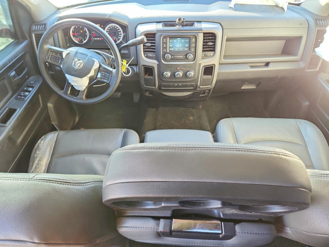 2014 RAM 1500 photo 22