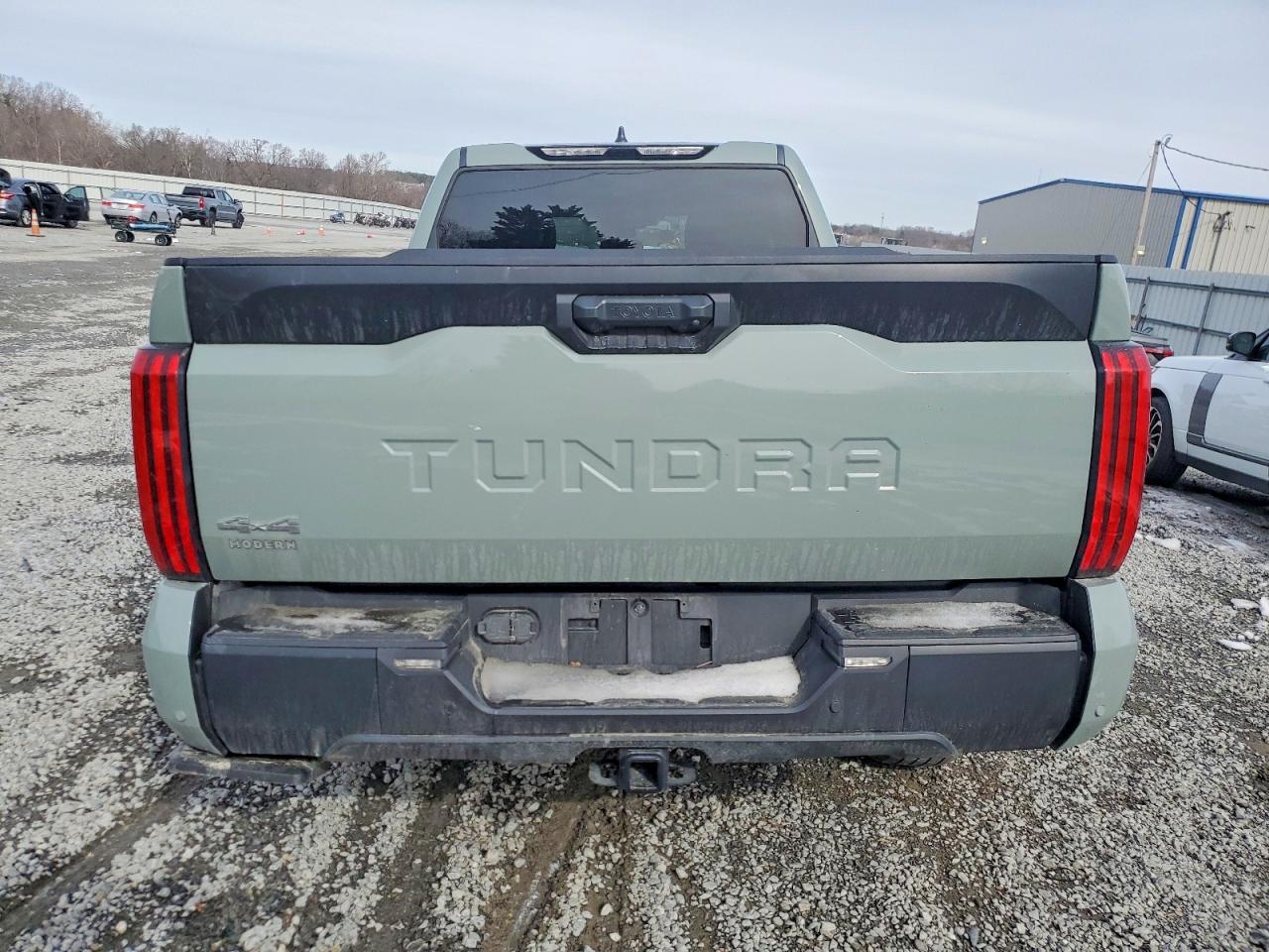 2024 TOYOTA TUNDRA CREWMAX SR5 photo 11