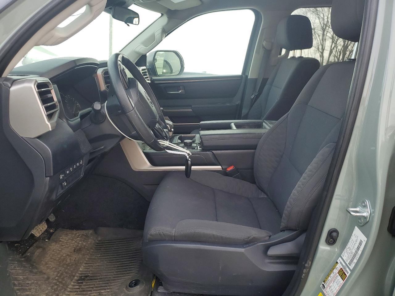 2024 TOYOTA TUNDRA CREWMAX SR5 photo 13