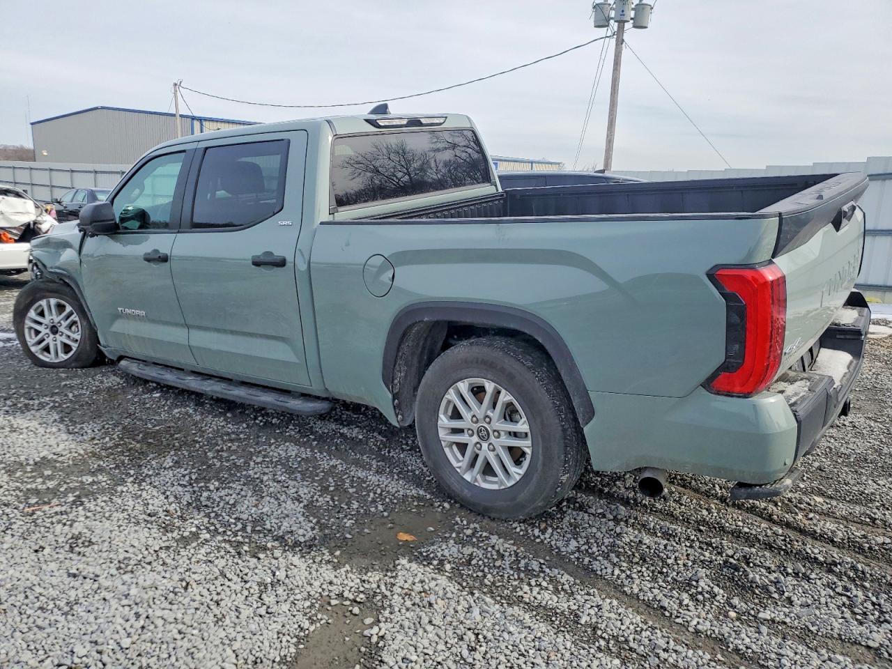 2024 TOYOTA TUNDRA CREWMAX SR5 photo 3