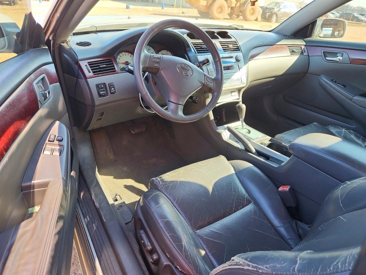 2004 TOYOTA CAMRY SOLARA SE photo 8