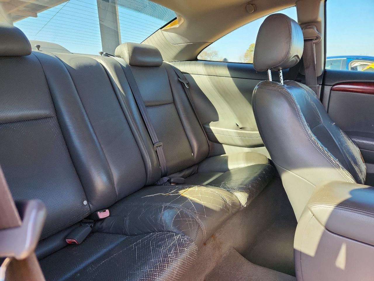 2004 TOYOTA CAMRY SOLARA SE photo 10