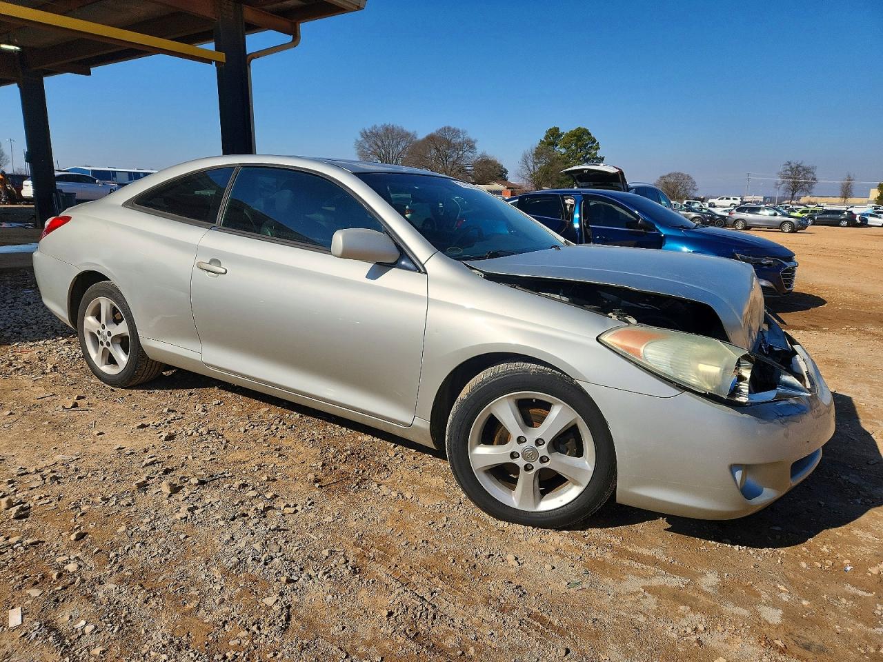 2004 TOYOTA CAMRY SOLARA SE photo 4