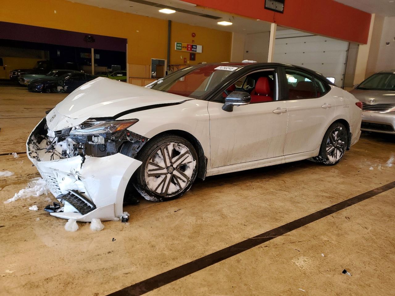 2025 TOYOTA CAMRY