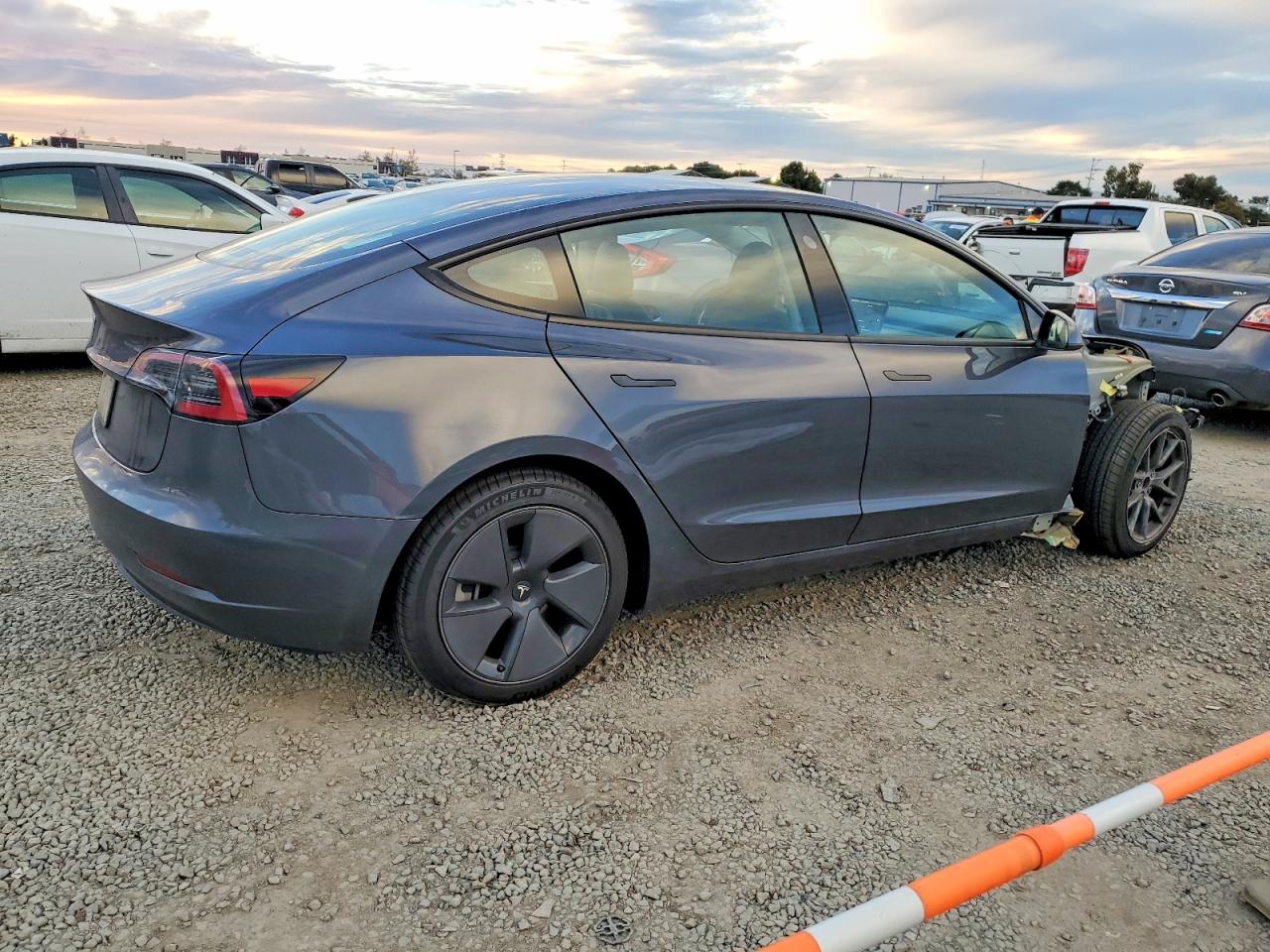 2023 TESLA MODEL 3 photo 5