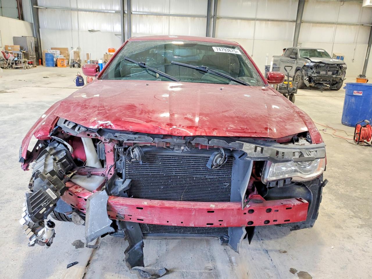 2014 CHRYSLER 300 photo 9