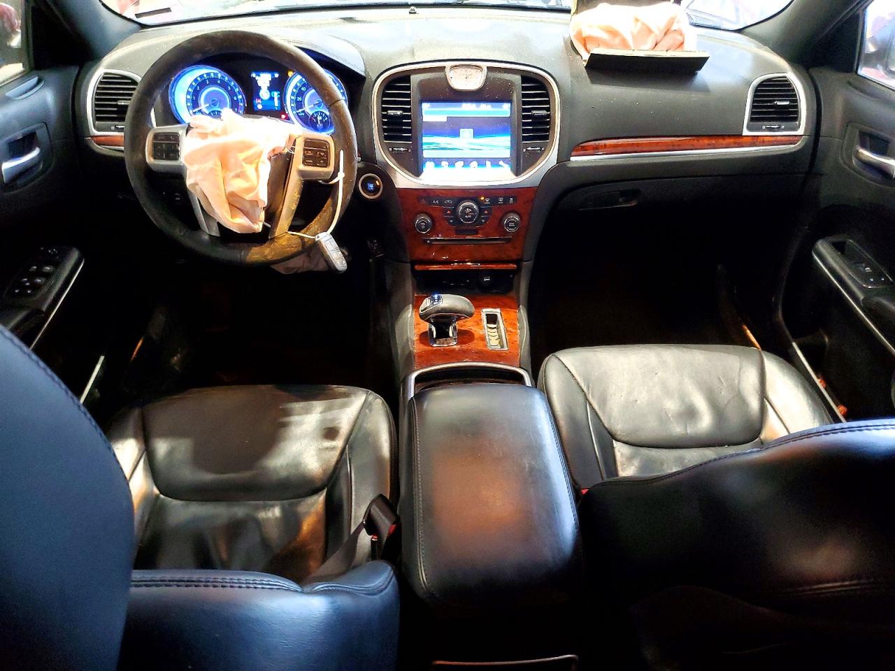2014 CHRYSLER 300 photo 15