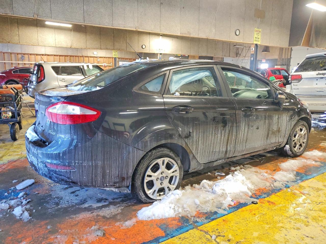2015 FORD FIESTA SE photo 5