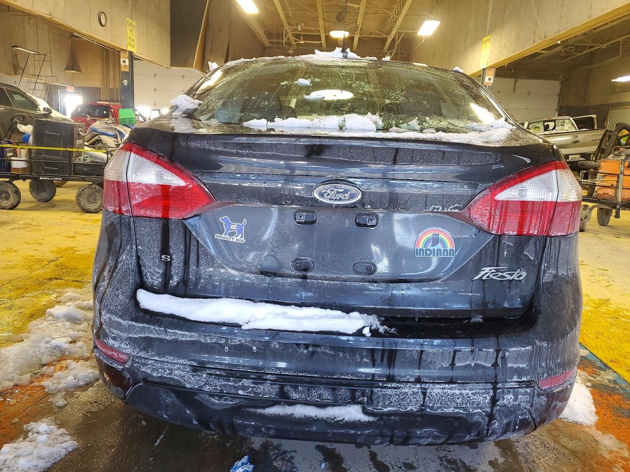 2015 FORD FIESTA SE photo 11