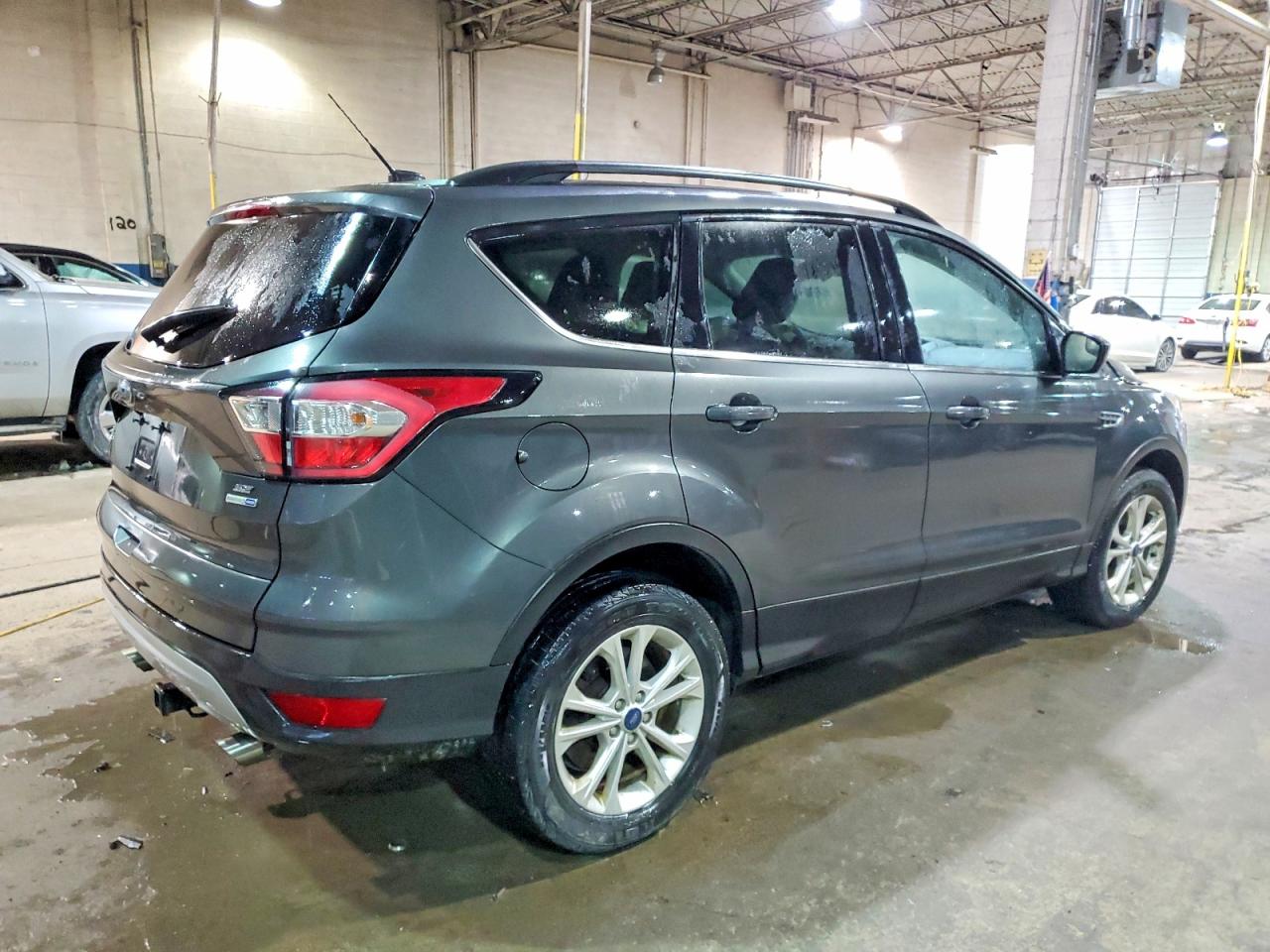 2018 FORD ESCAPE SE photo 5
