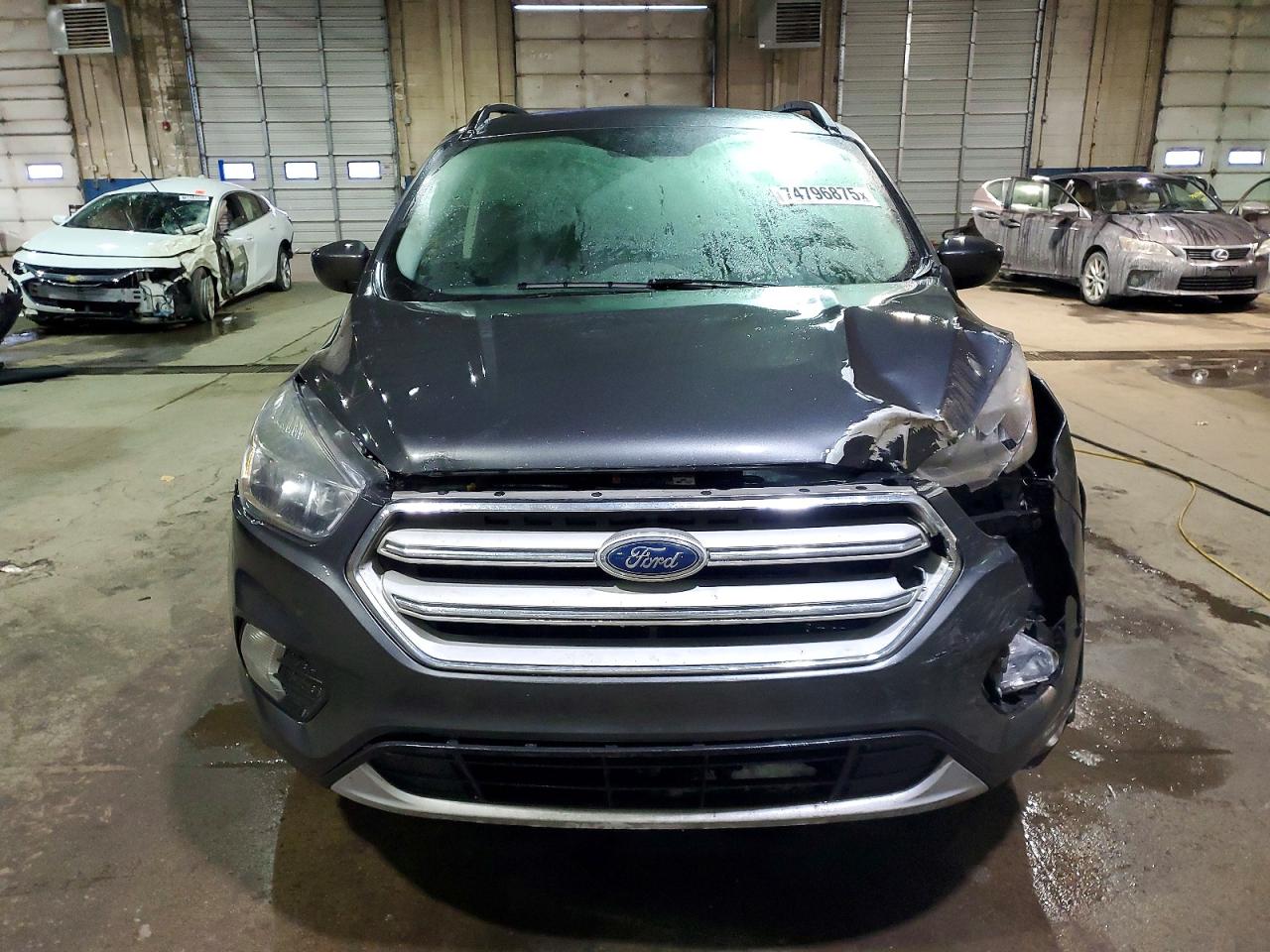 2018 FORD ESCAPE SE photo 9