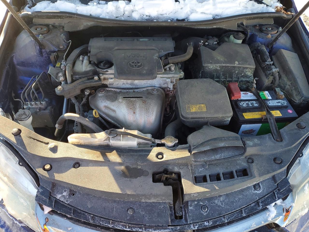 2015 TOYOTA CAMRY LE photo 11