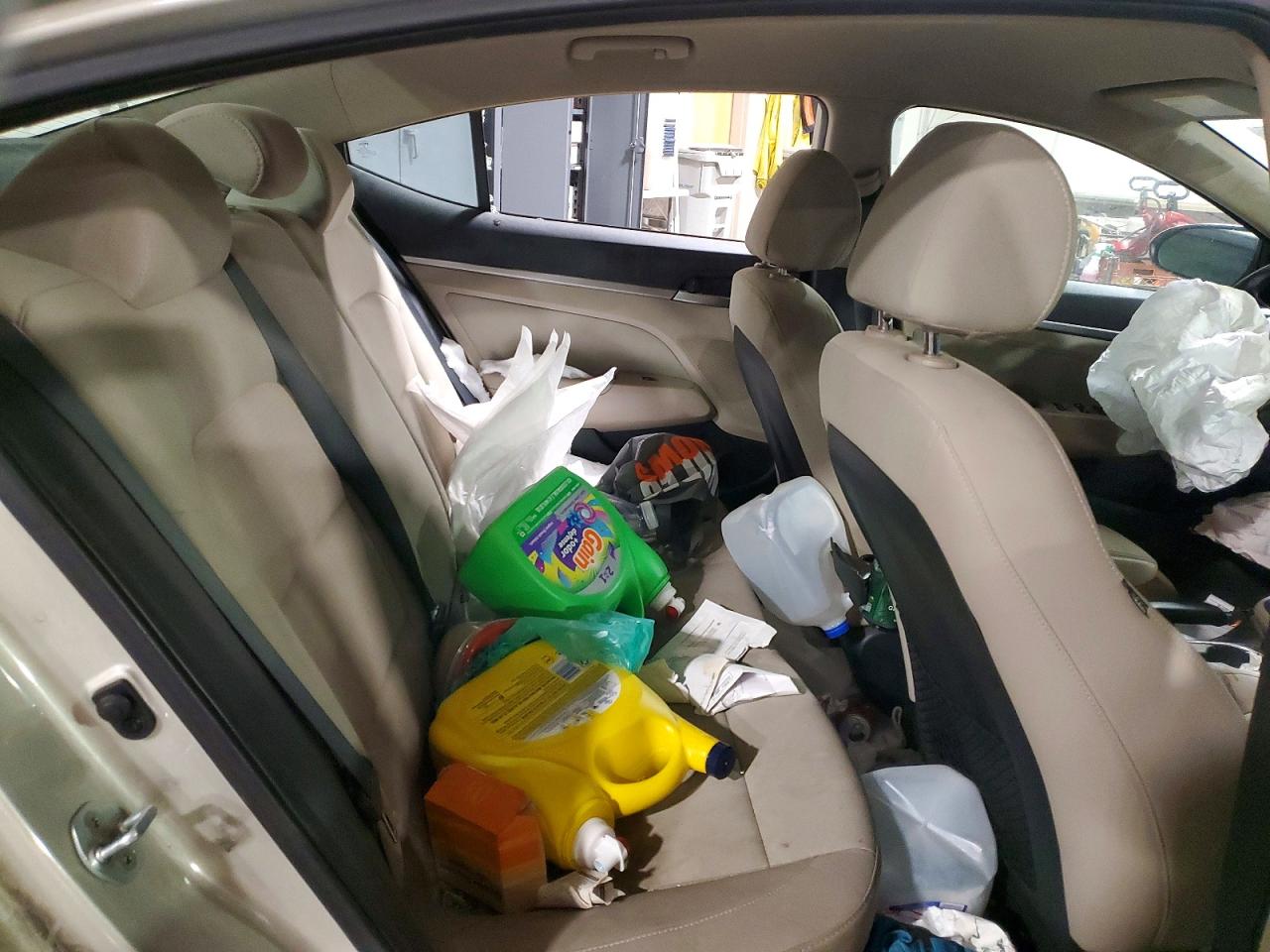 2017 HYUNDAI ELANTRA SE photo 19