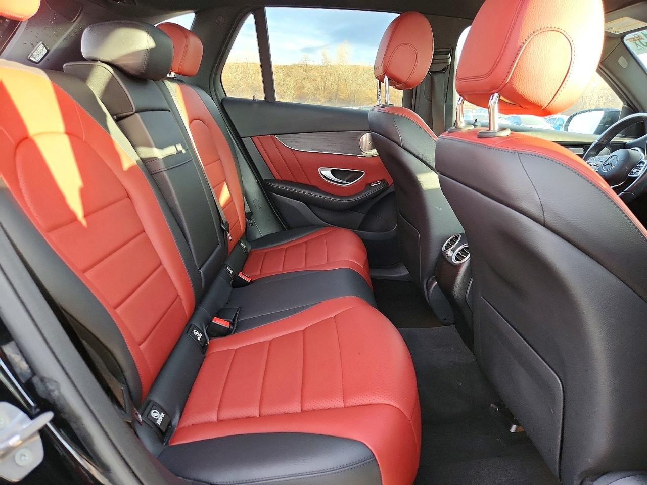 2021 MERCEDES-BENZ GLC 300 4MATIC photo 11