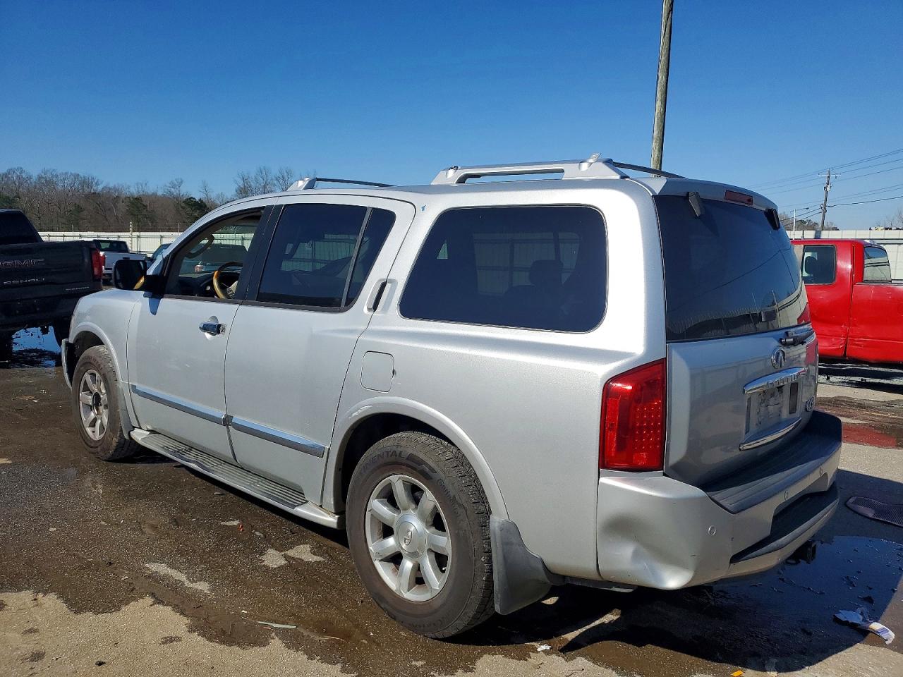 2004 INFINITI QX56 BASE photo 3