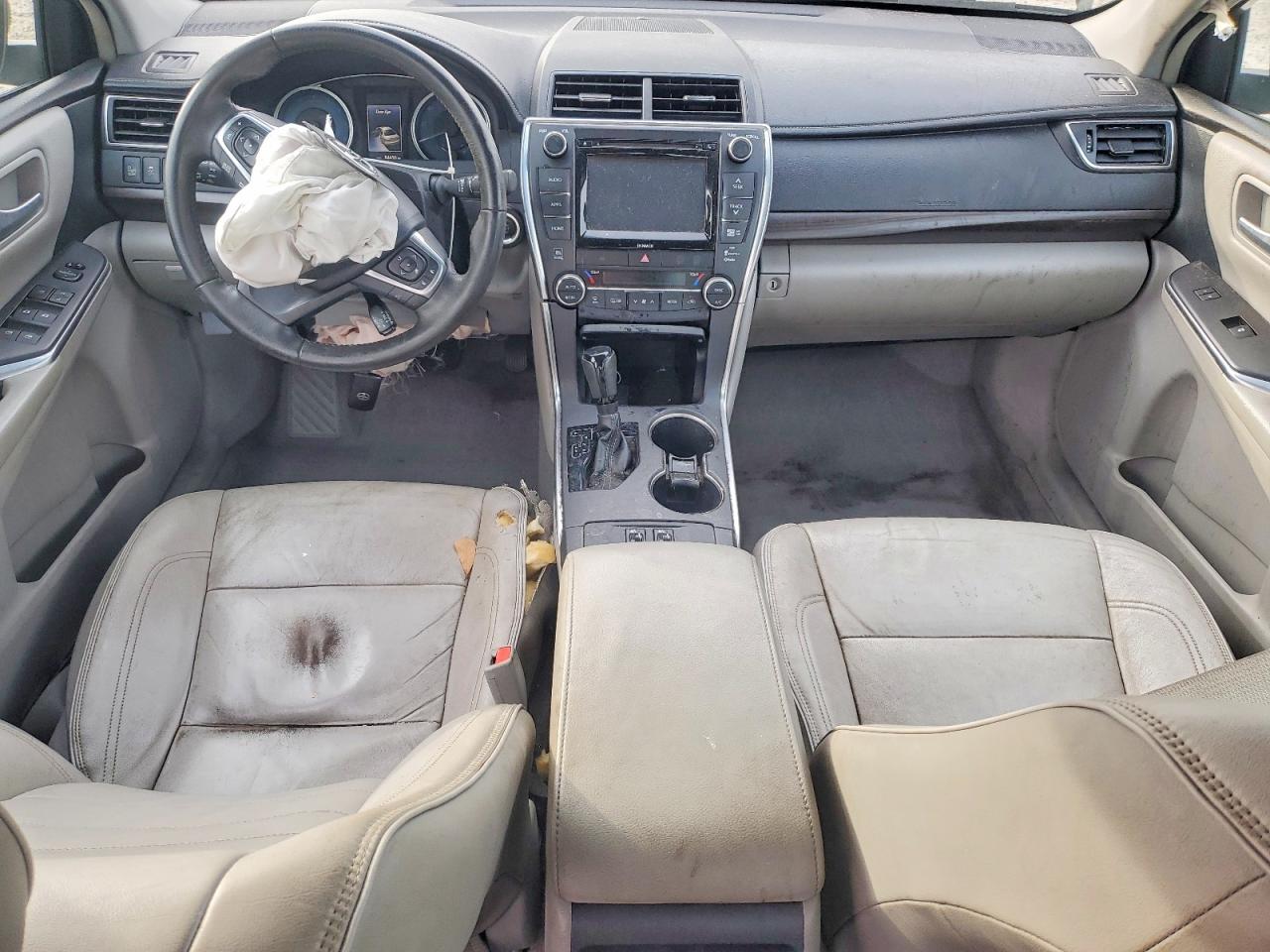 2017 TOYOTA CAMRY XSE photo 15