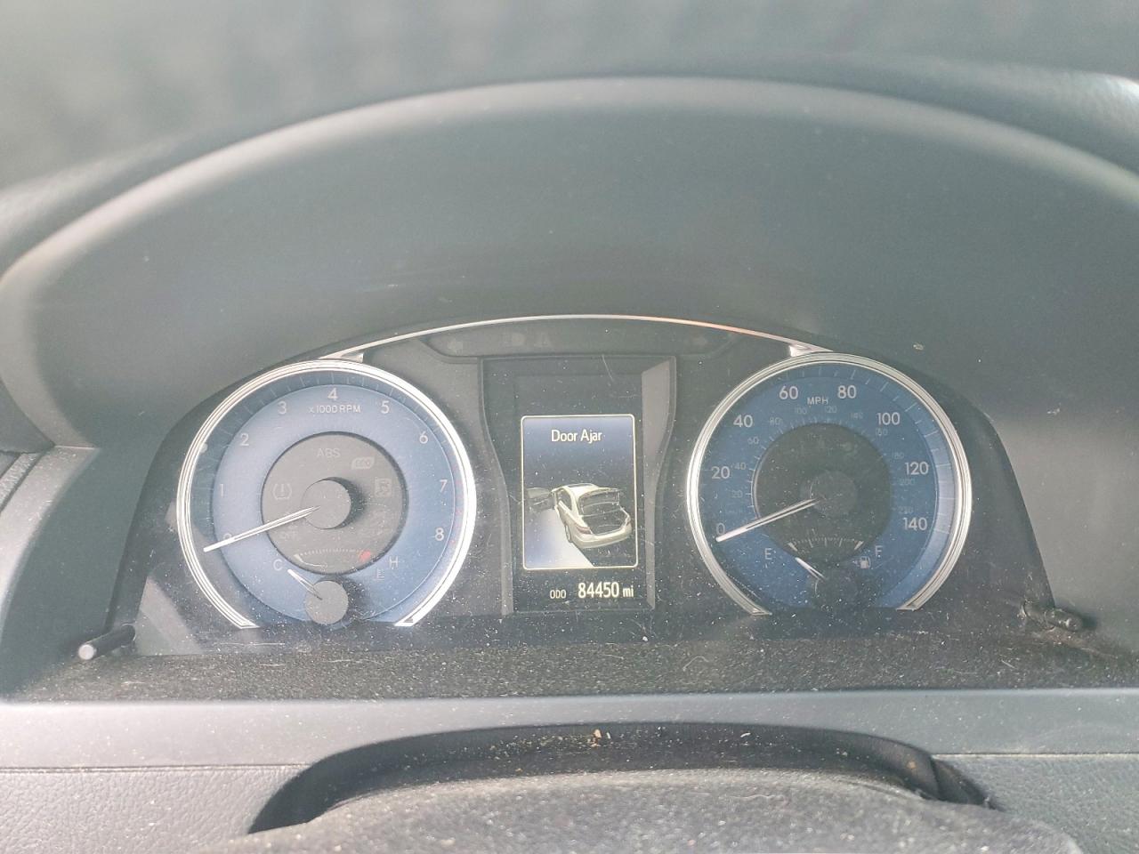 2017 TOYOTA CAMRY XSE photo 17
