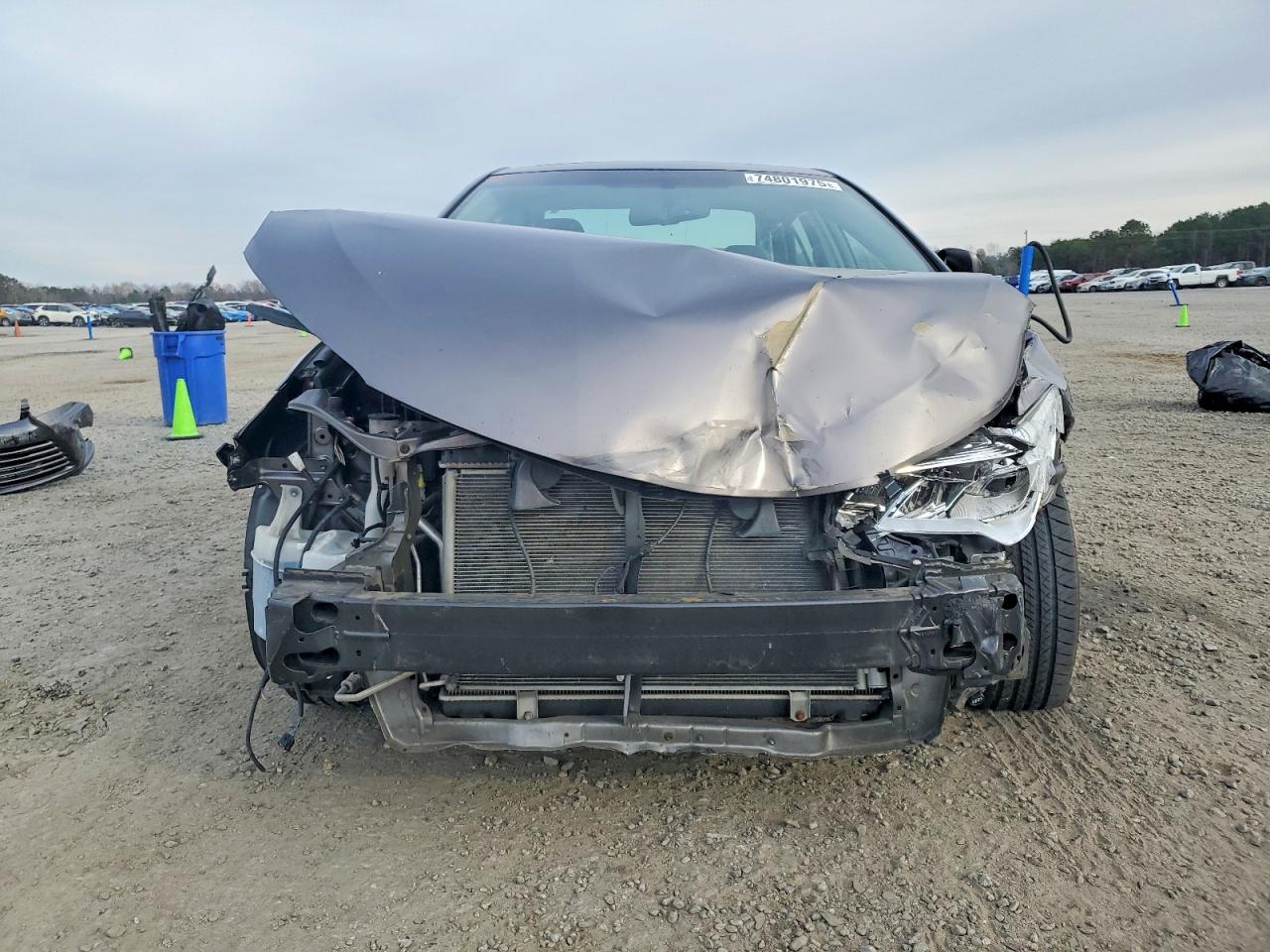 2017 TOYOTA CAMRY XSE photo 9