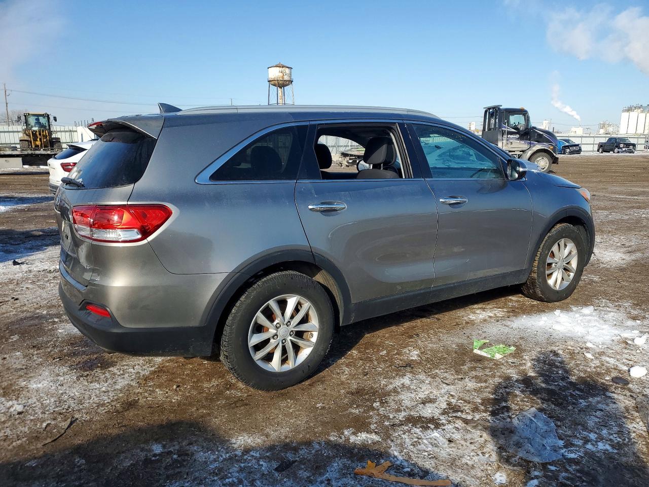 2016 KIA SORENTO LX photo 7