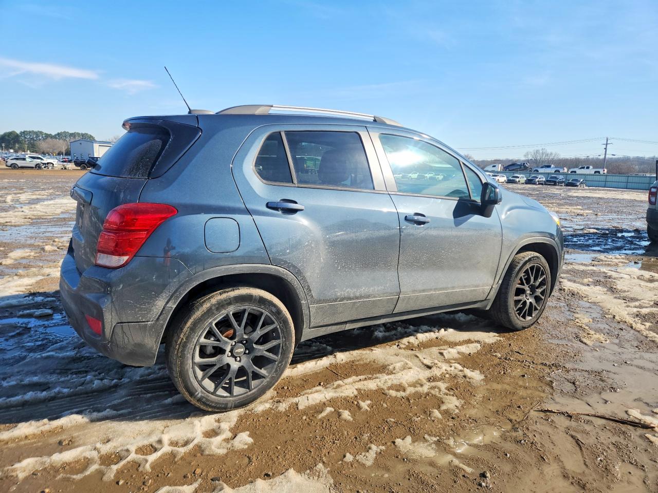 2022 CHEVROLET TRAX 1LT photo 3