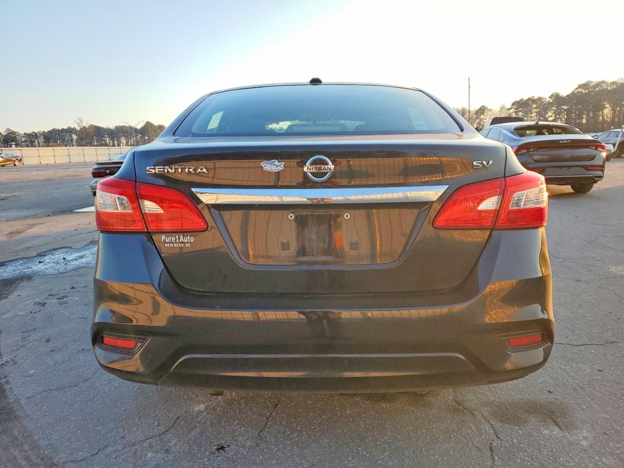2017 NISSAN SENTRA S photo 6