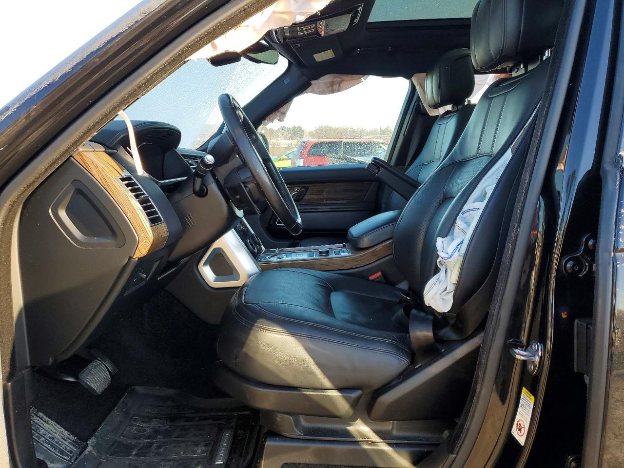2019 LAND ROVER RANGE ROVER SUPERCHARGED photo 13