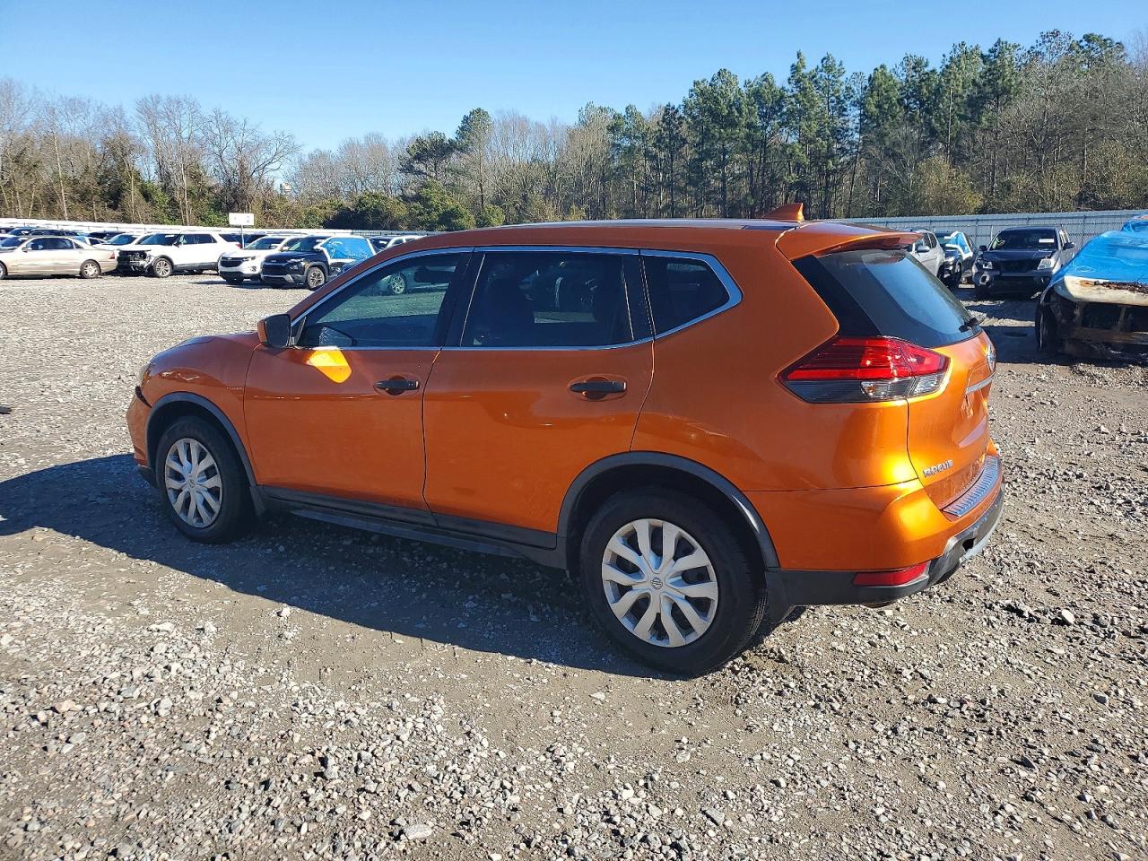 2017 NISSAN ROGUE S photo 2