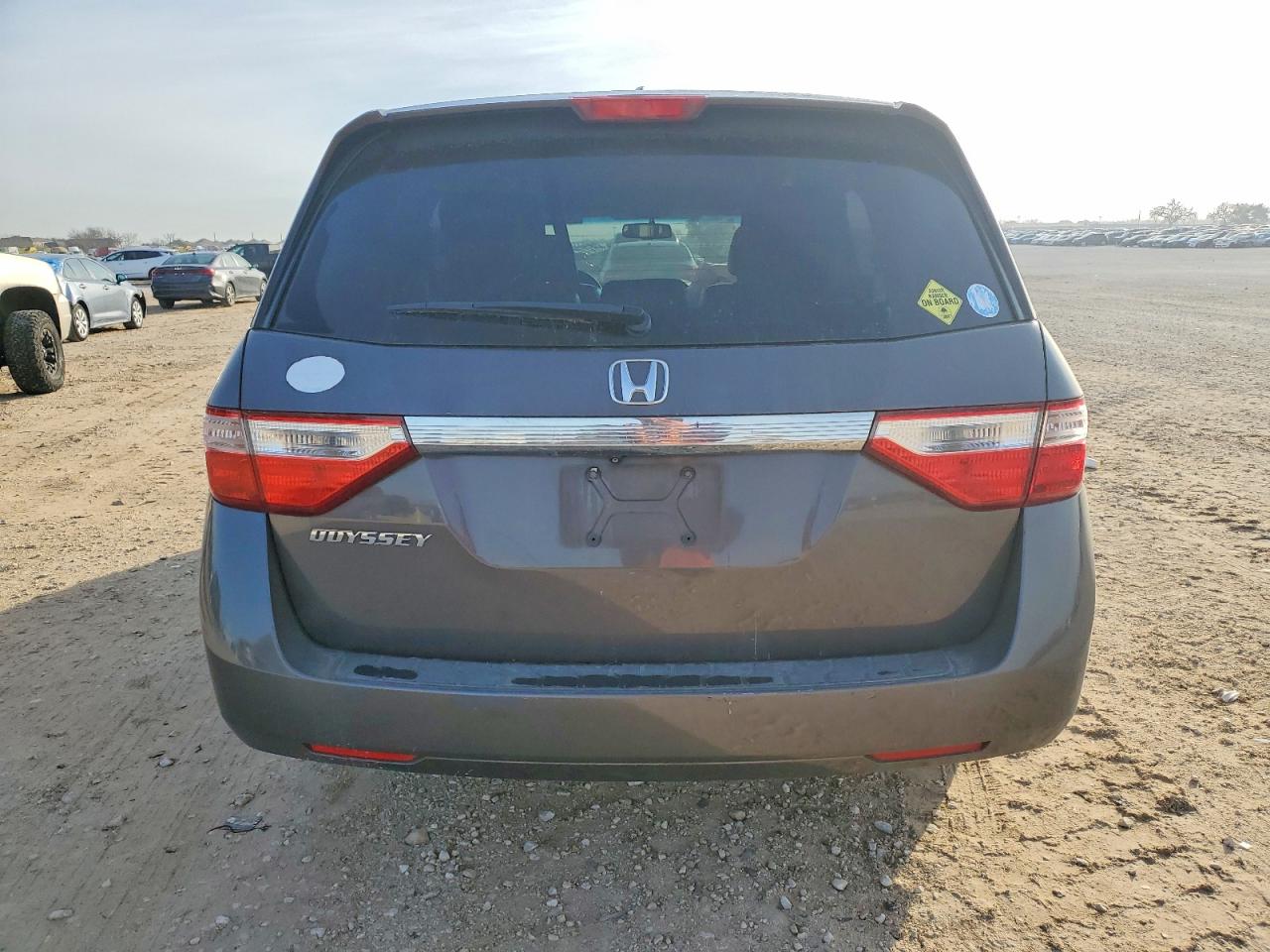 2012 HONDA ODYSSEY photo 11