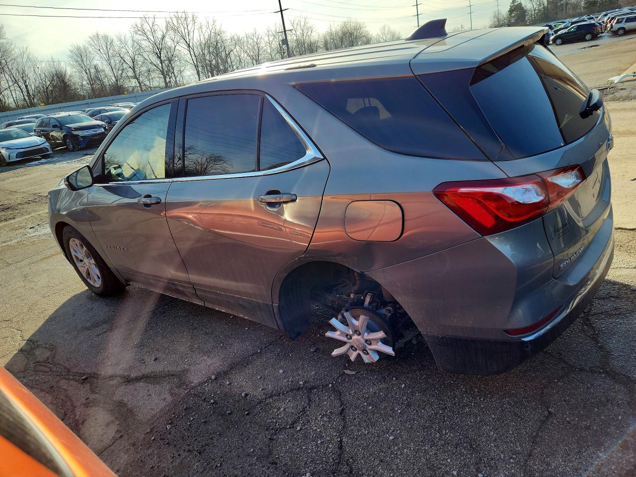 2019 CHEVROLET EQUINOX LT photo 3