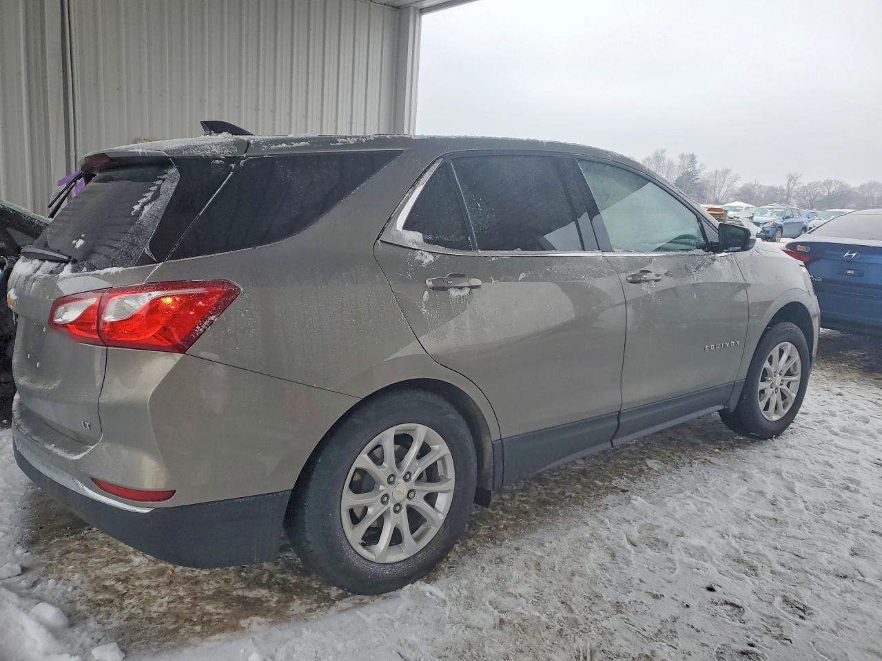 2019 CHEVROLET EQUINOX LT photo 5
