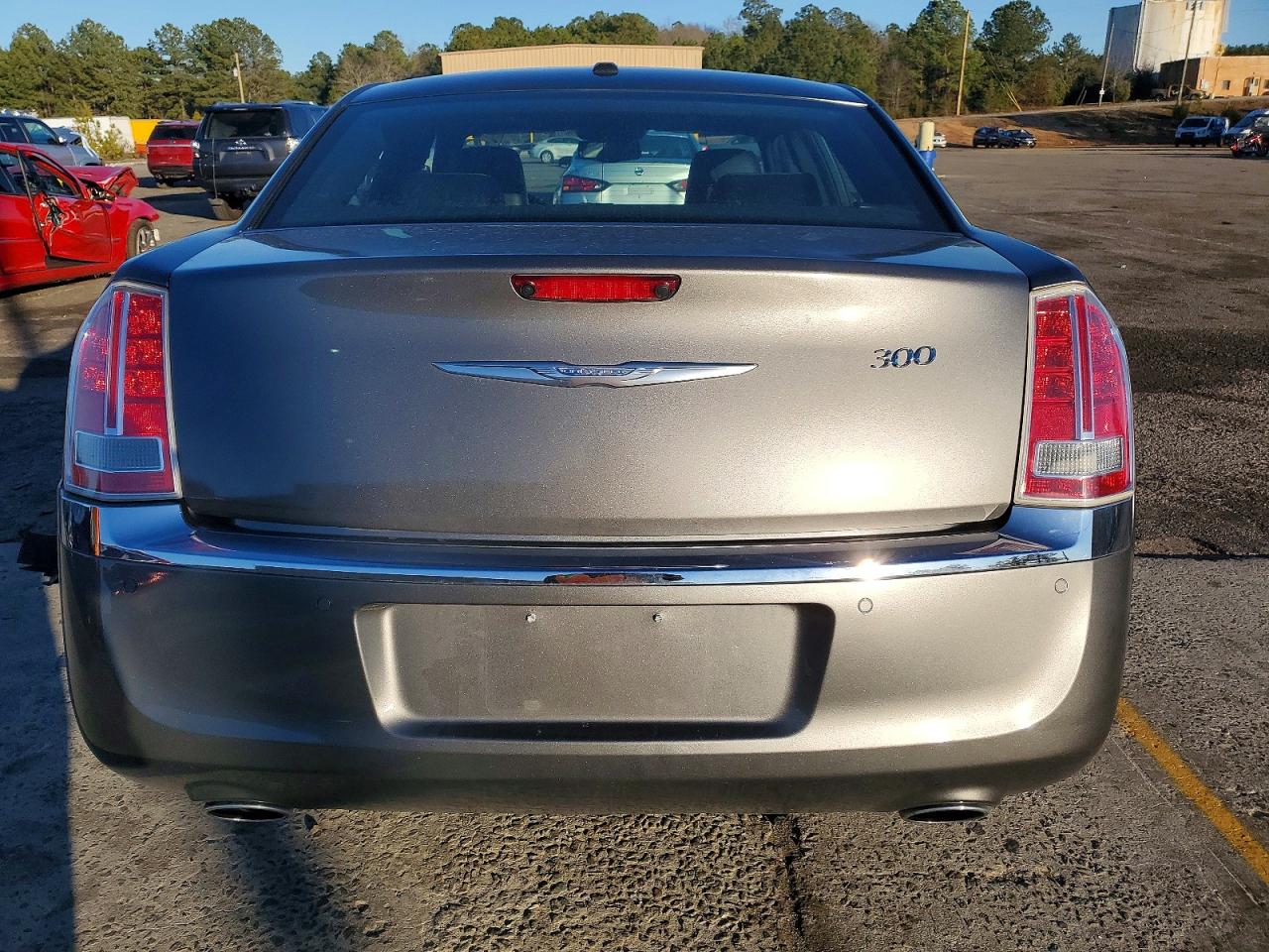 2011 CHRYSLER 300C photo 6