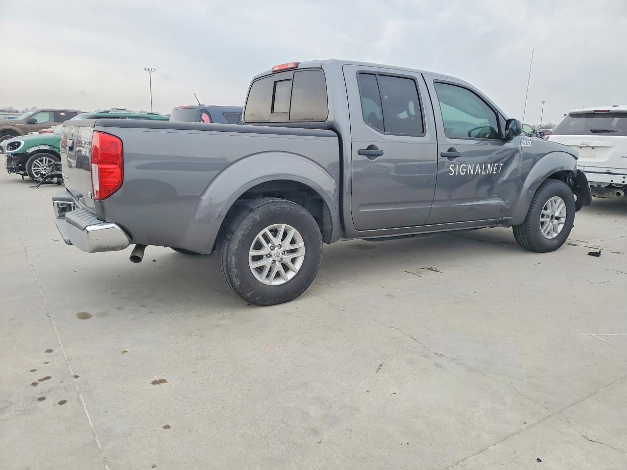2019 NISSAN FRONTIER S photo 3