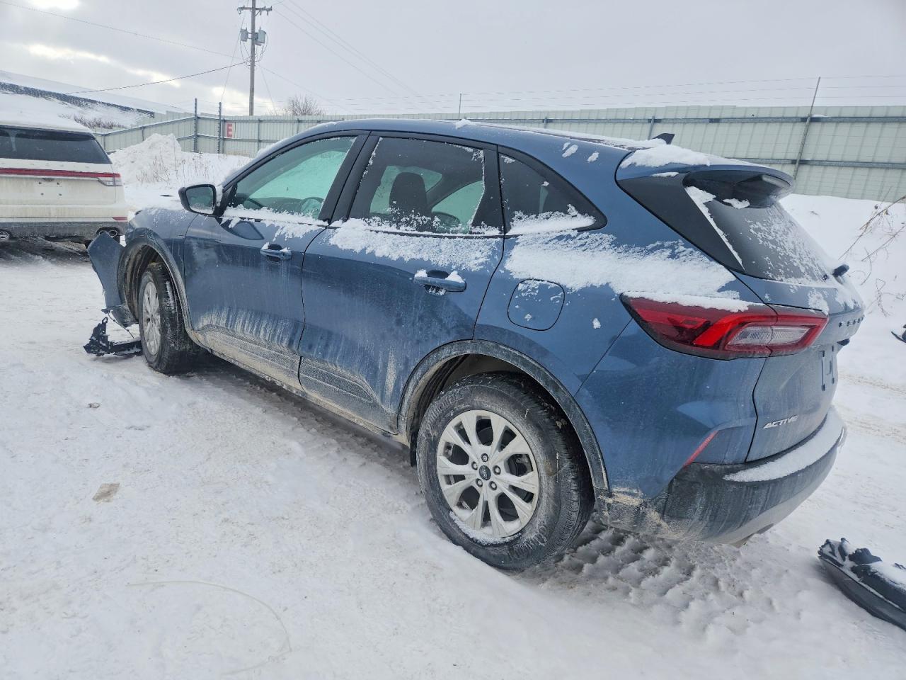 2025 FORD ESCAPE ACTIVE photo 3