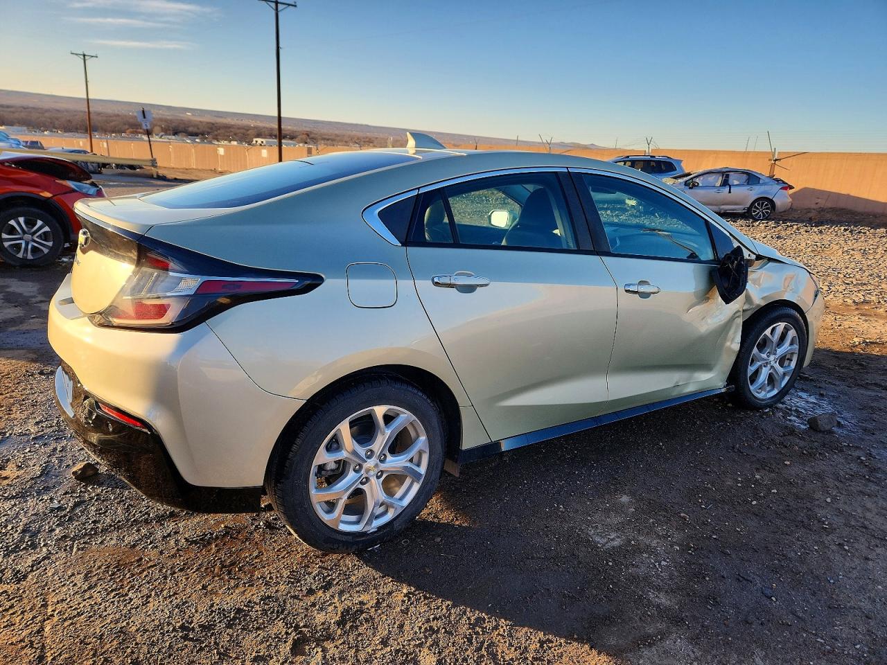 2017 CHEVROLET VOLT PREMIER photo 7