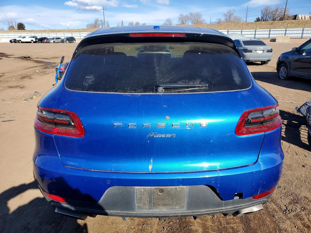2017 PORSCHE MACAN photo 11