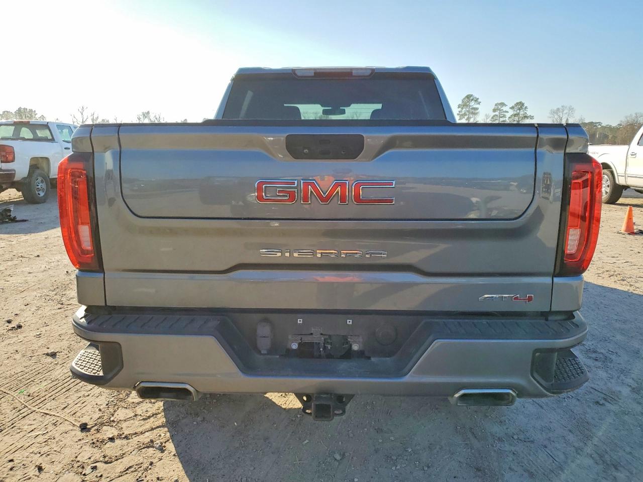 2021 GMC SIERRA K1500 AT4 photo 11