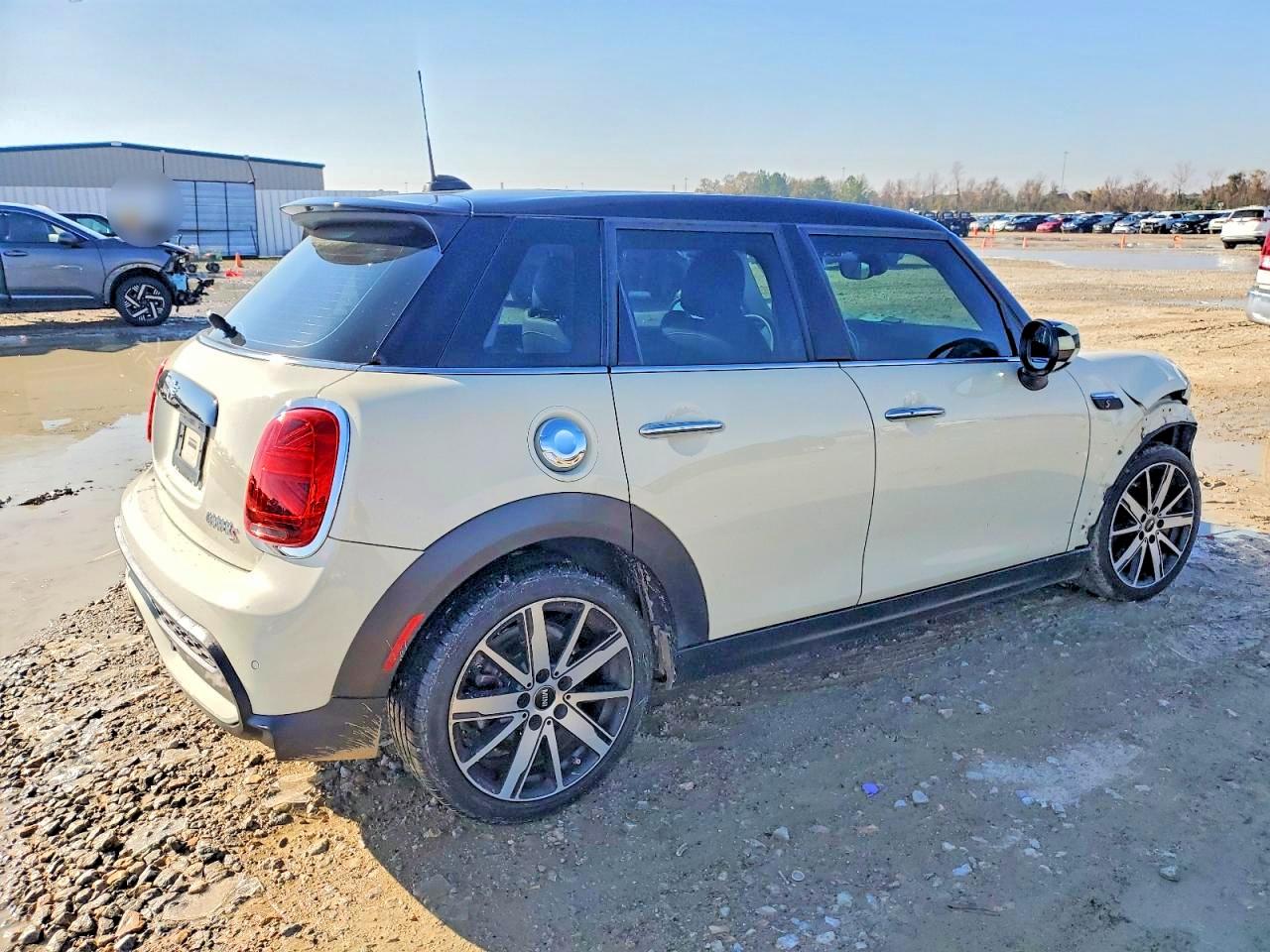 2023 MINI COOPER S photo 5