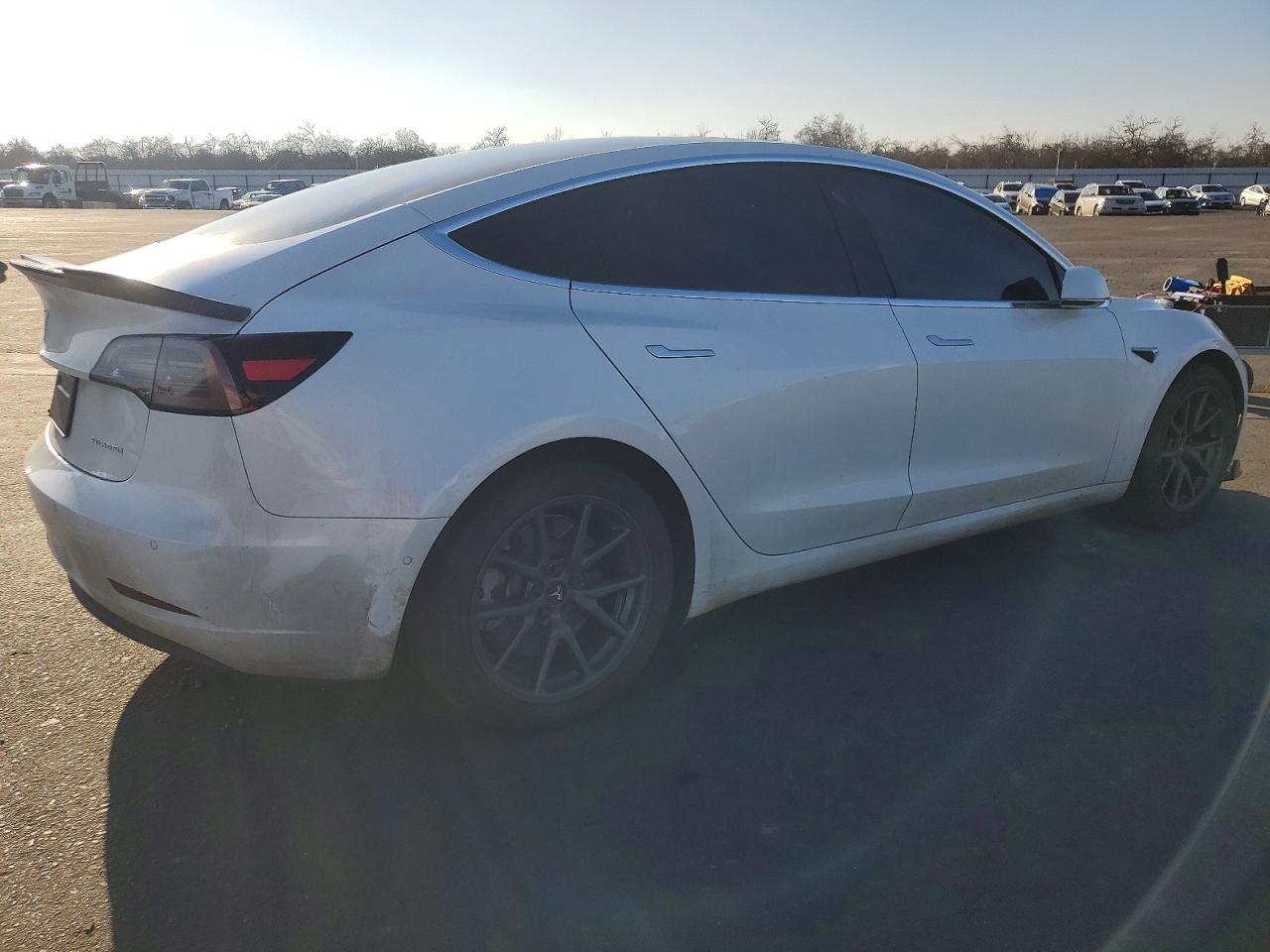 2019 TESLA MODEL 3 photo 3