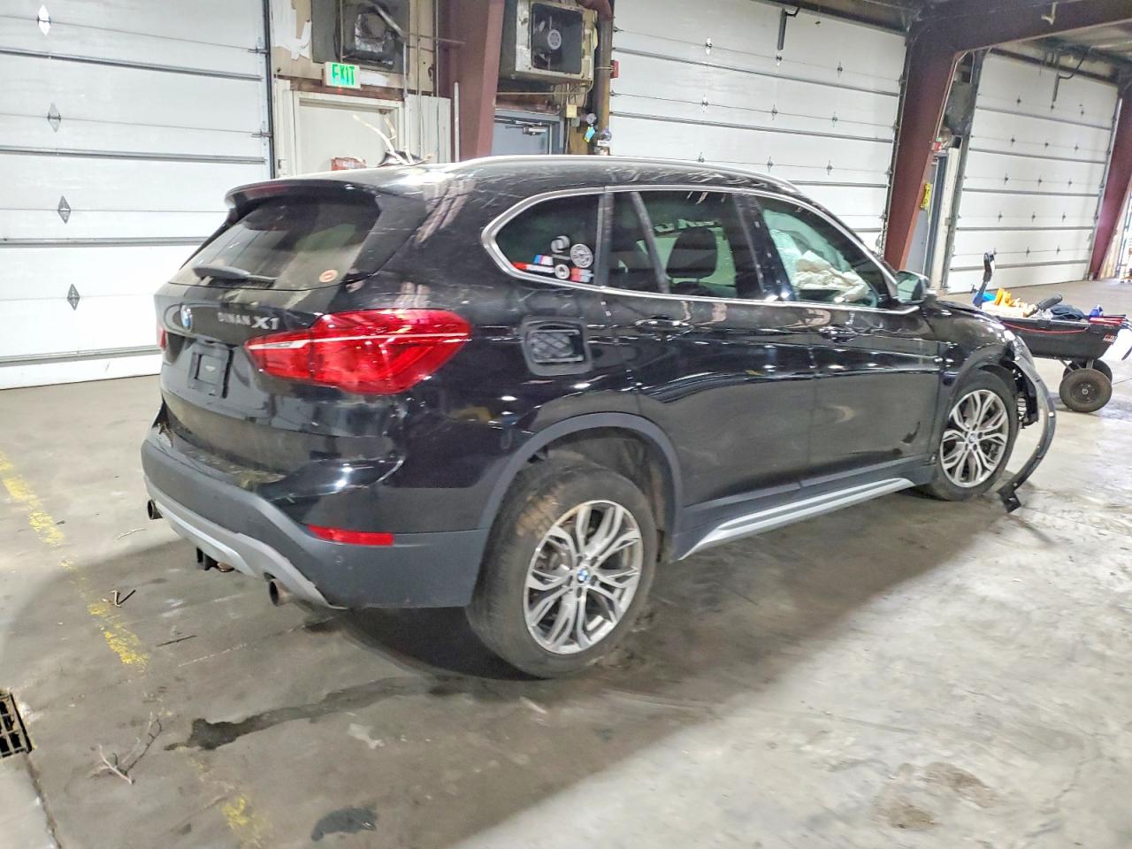 2016 BMW X1 XDRIVE28I photo 3
