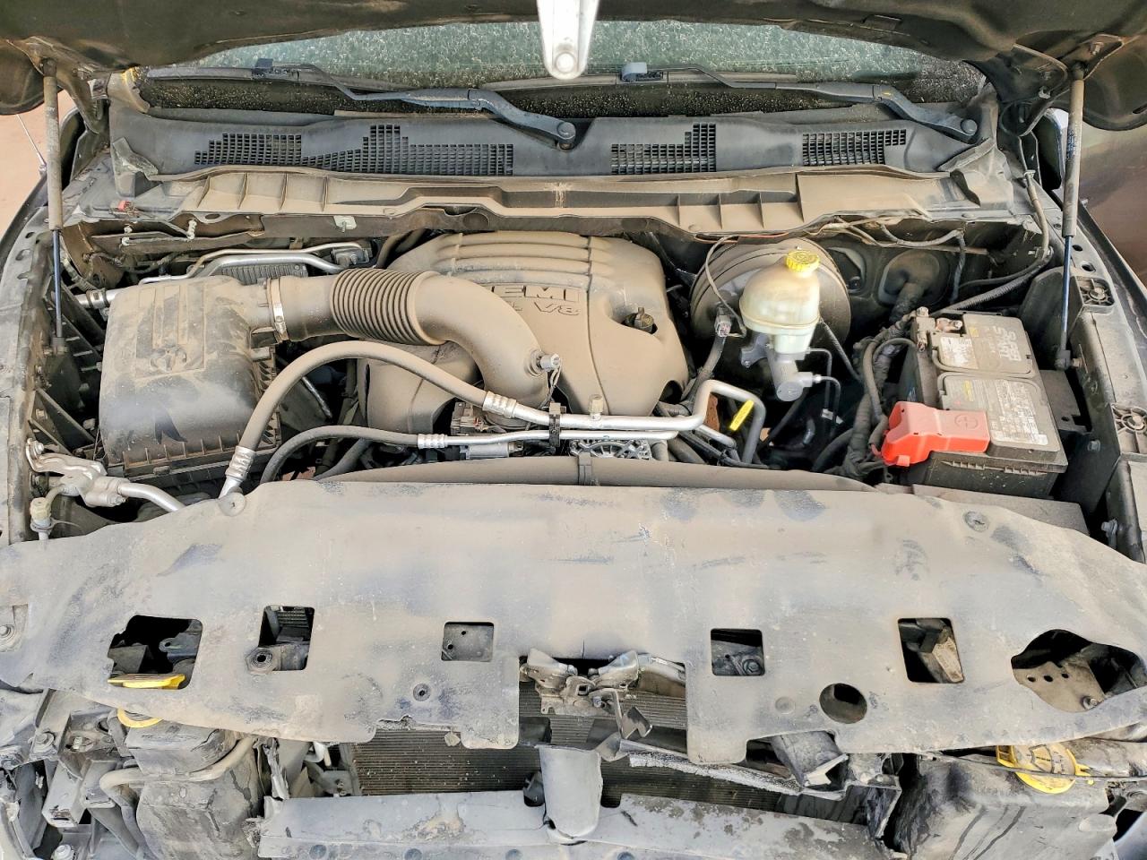 2016 RAM 1500 photo 31