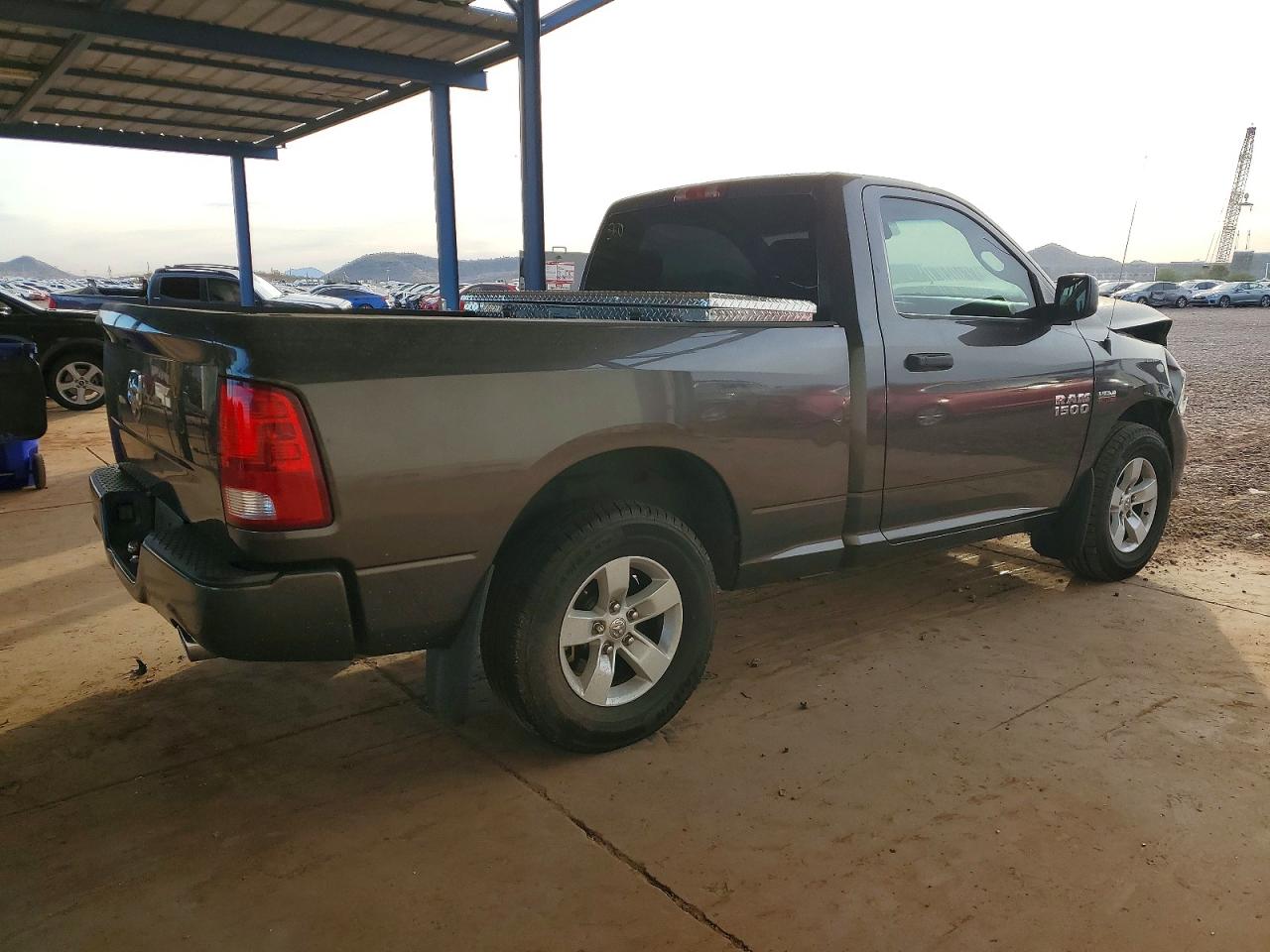 2016 RAM 1500 photo 7