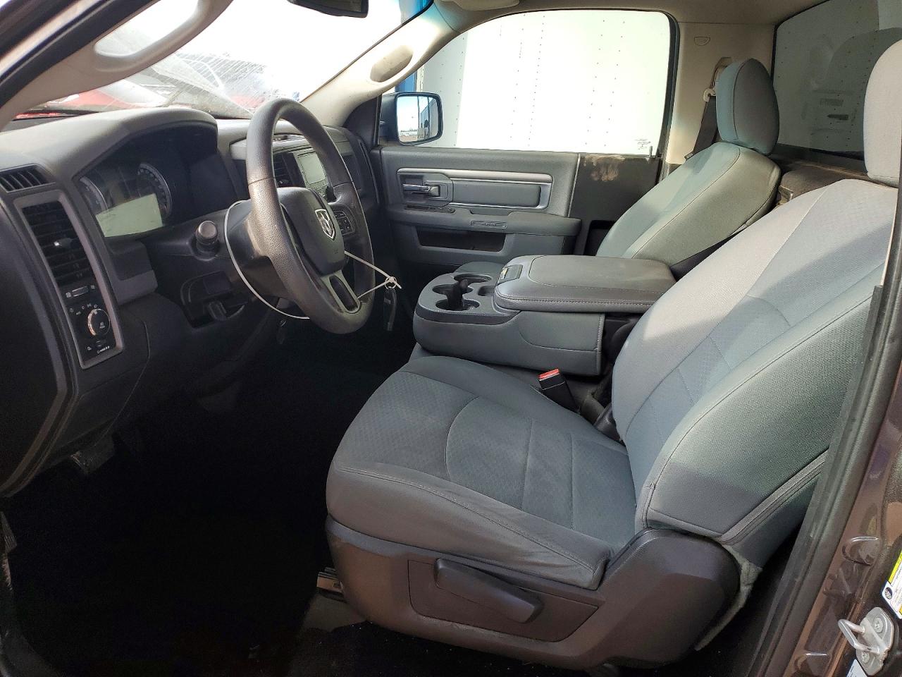 2016 RAM 1500 photo 19