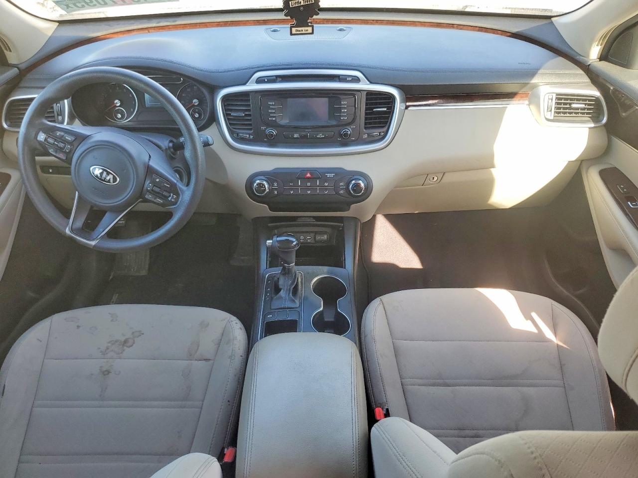 2017 KIA SORENTO photo 15